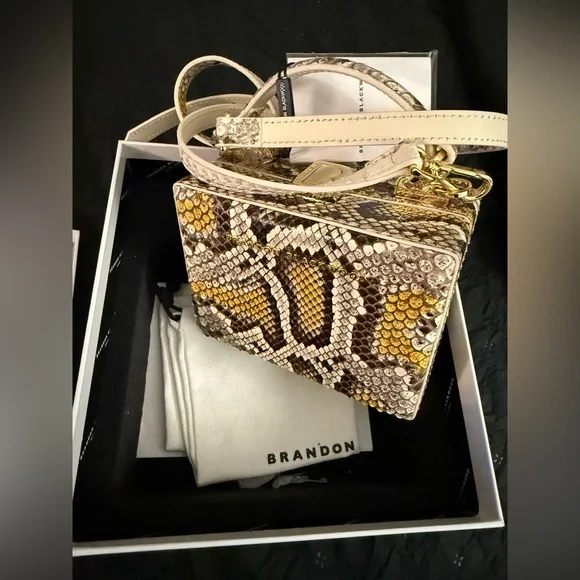 Brandon Blackwood Mini Kendrick Trunk - Picture 3 of 6